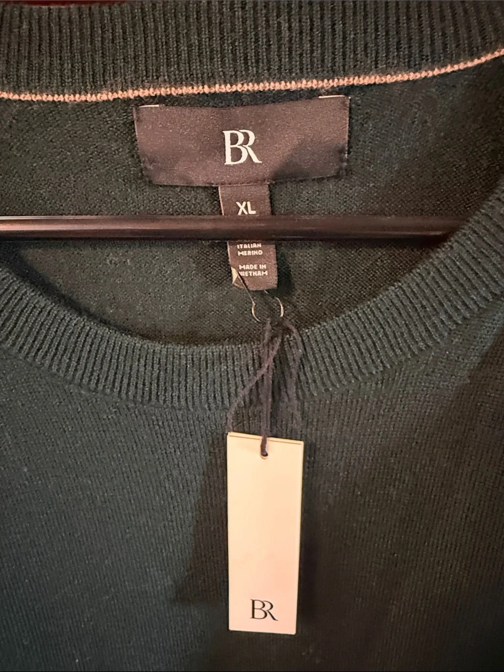 Banana Republic classic crewneck